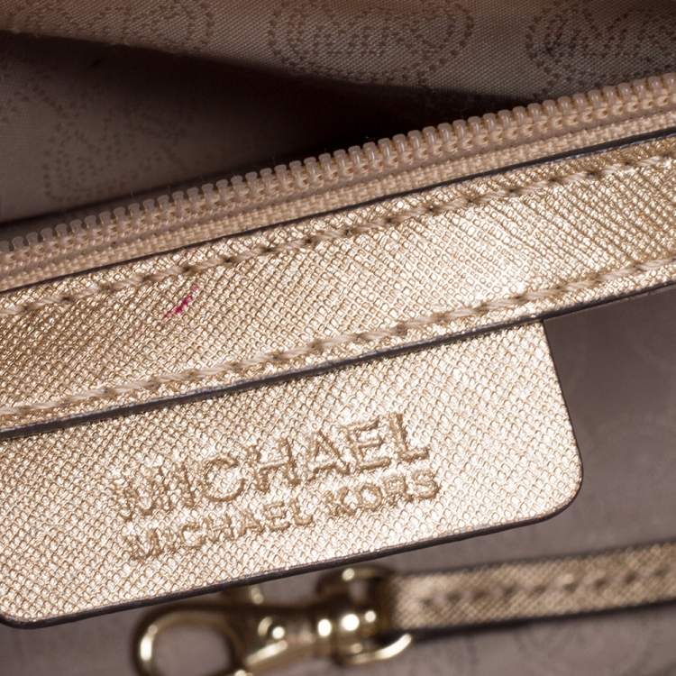 مملوكة مسبقًا MICHAEL Michael Kors Metallic Gold Leather Medium Selma Satchel