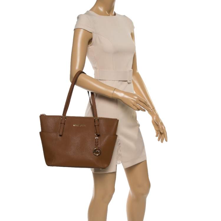 Michael Michael Kors Beige Leather Medium Jet Set Top Zip Tote Michael Kors