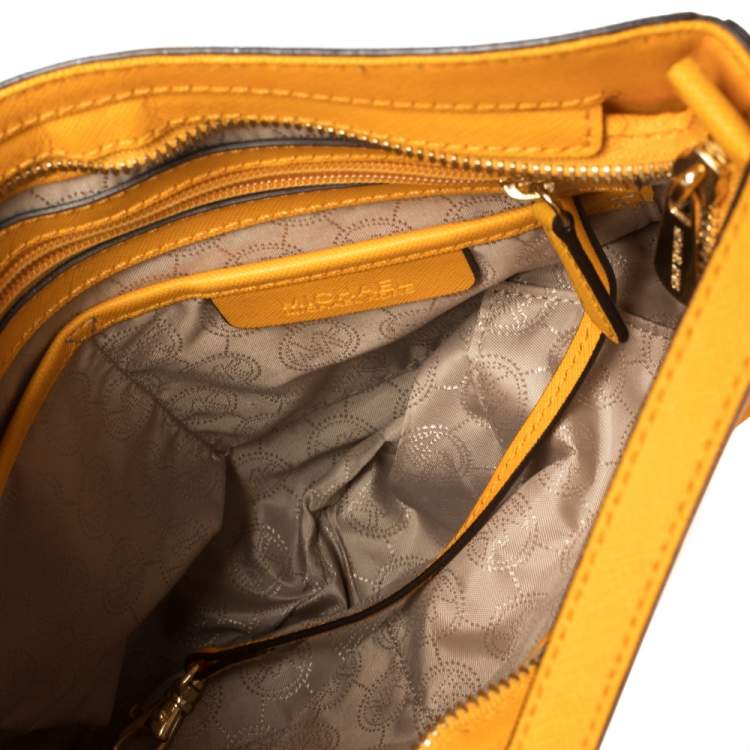 Pre Owned Michael Michael Kors Yellow Leather Jet Set Travel Messenger Bag