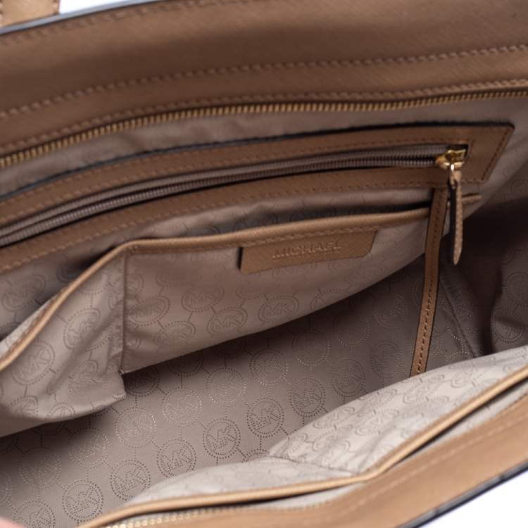 Pre Owned MICHAEL Michael Kors Beige Leather Large Selma Tote