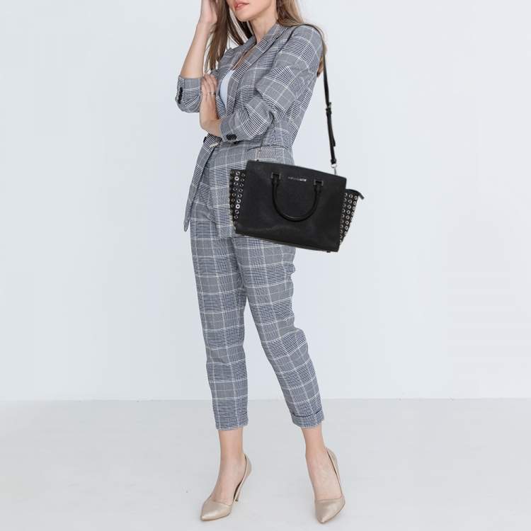 مملوكة مسبقًا Michael Michael Kors Black Leather Large Selma Eyelet Satchel