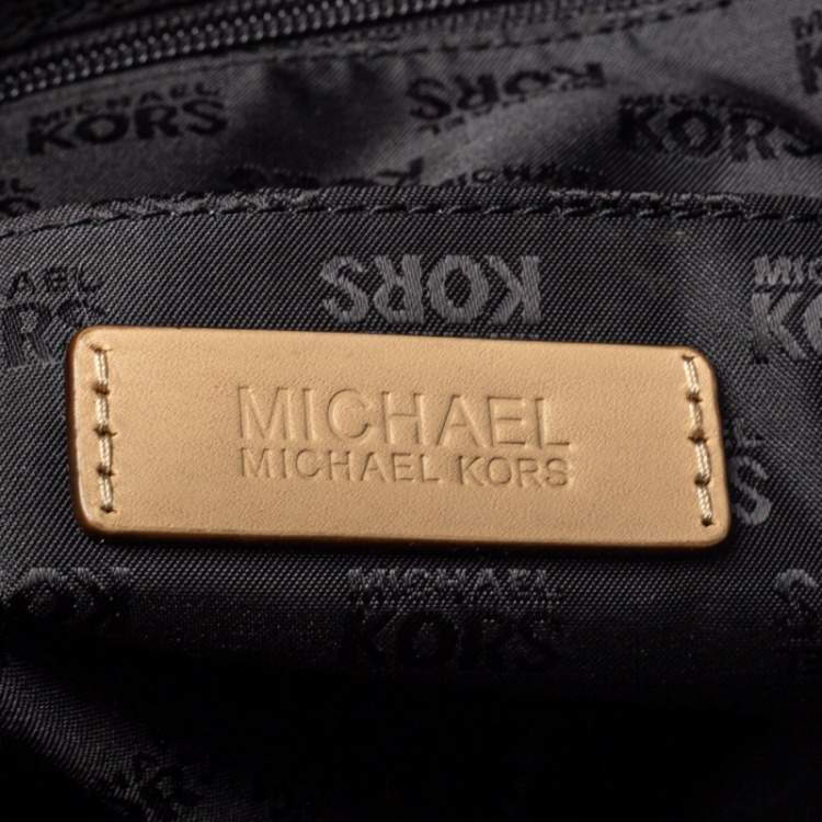 Pre Owned MICHAEL Michael Kors Black Signature Mirror PVC and Leather East West Zip Tote