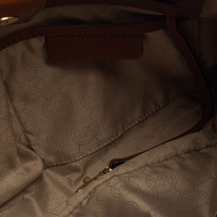مملوكة مسبقًا MICHAEL Michael Kors Brown Signature Coated Canvas Medium Cynthia Satchel