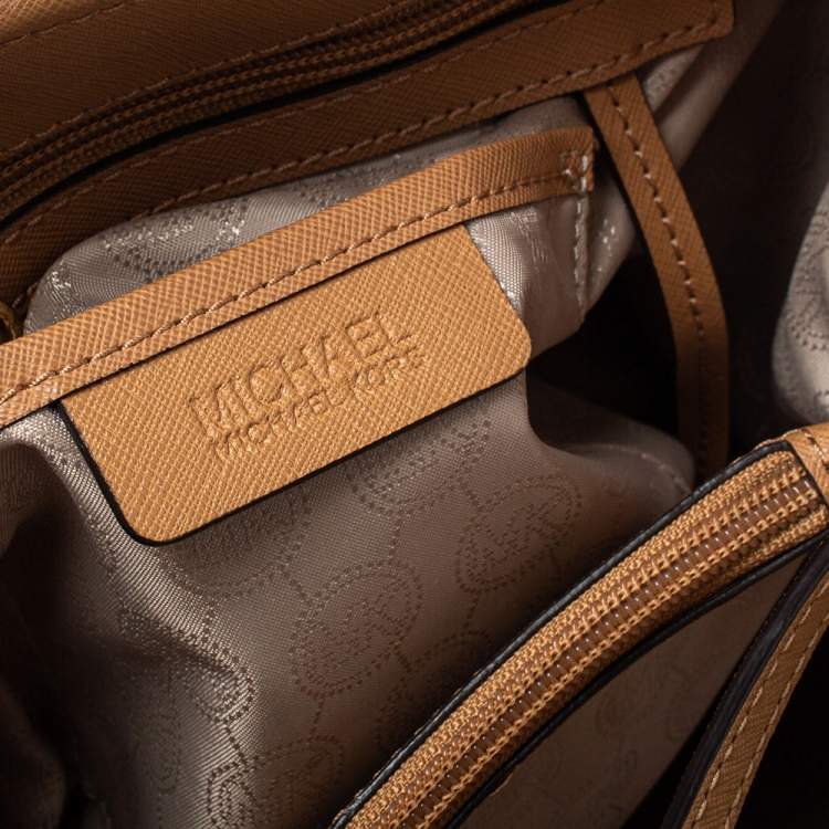 Pre Owned MICHAEL Michael Kors Tan Leather Jet Set Travel Tote 
