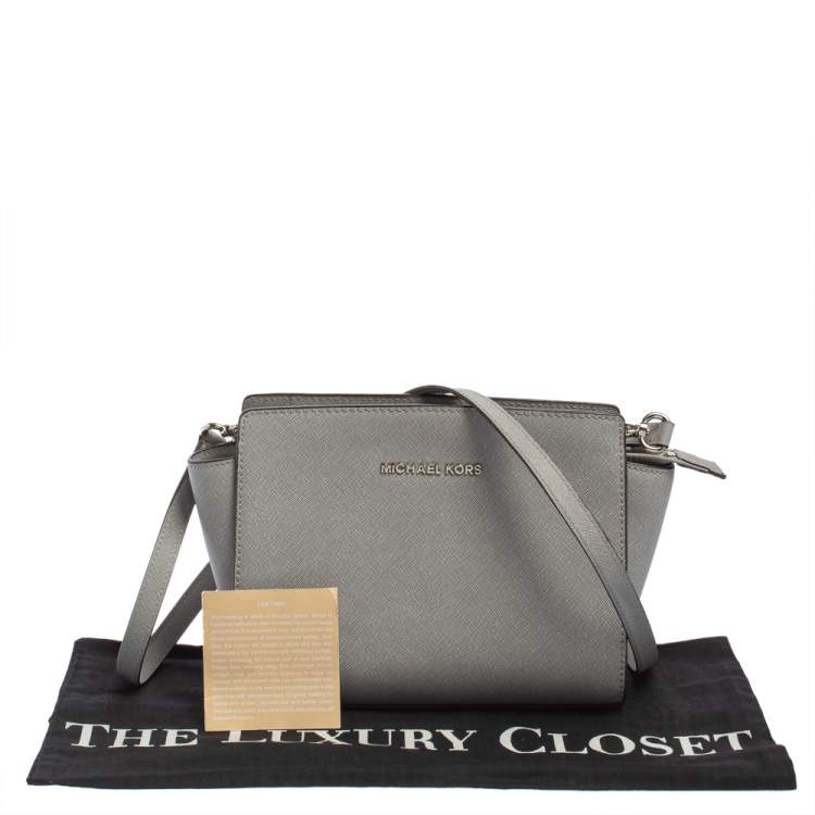 مملوكة مسبقًا MICHAEL Michael Kors Grey Leather Medium Selma Crossbody Bag