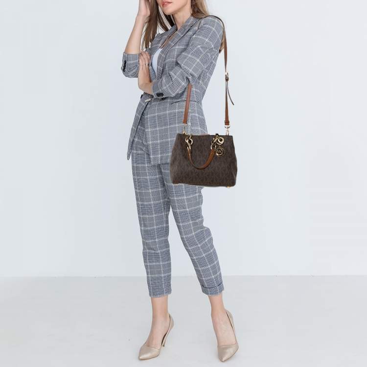 Pre Owned Michael Michael Kors Brown Signature Coated Canvas Small Cynthia Tote