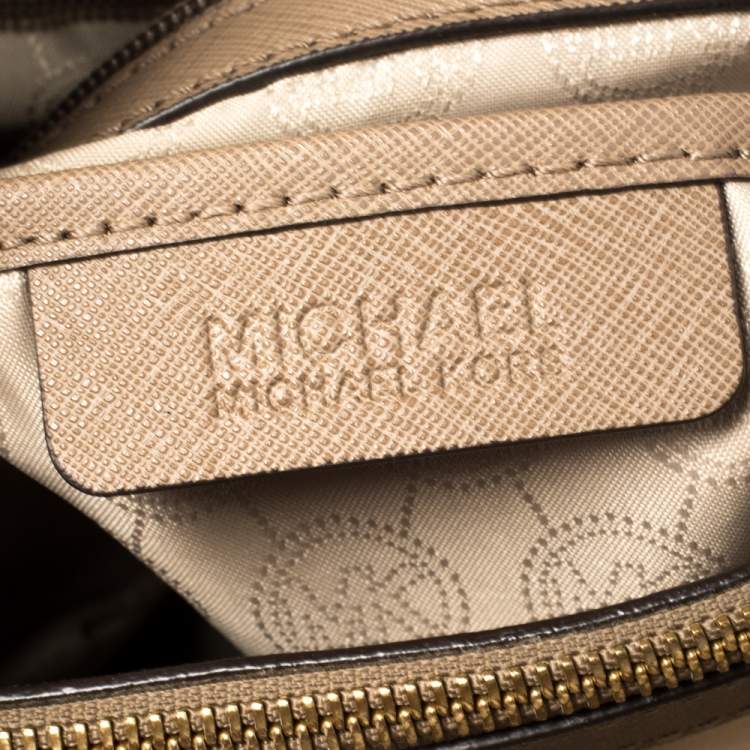 Pre Owned MICHAEL Michael Kors Beige Saffiano Leather Medium Cynthia Tote