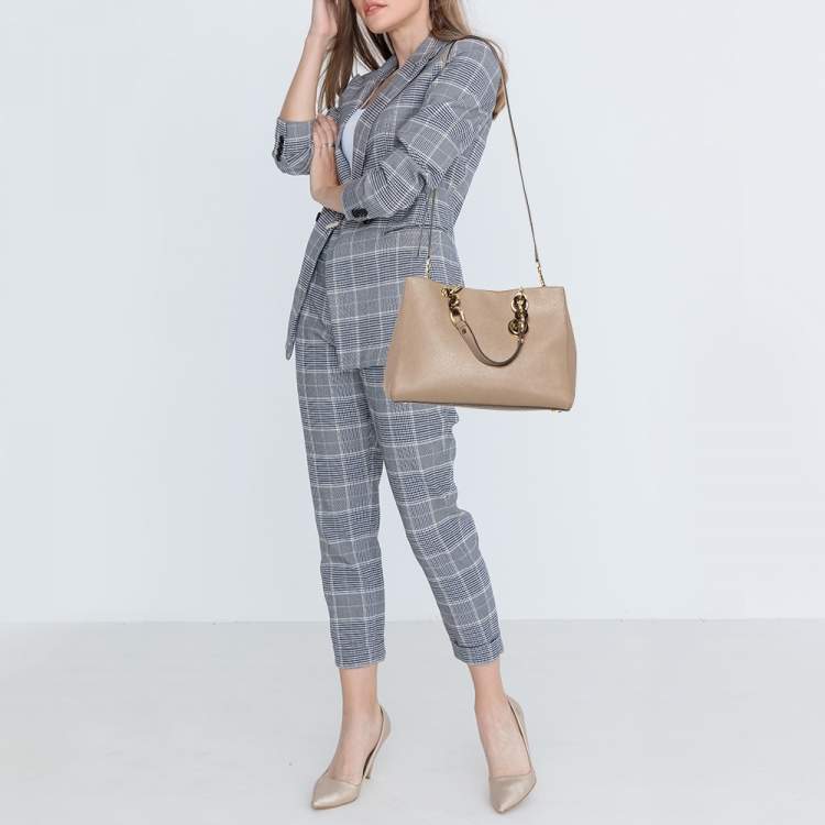 Pre Owned MICHAEL Michael Kors Beige Saffiano Leather Medium Cynthia Tote