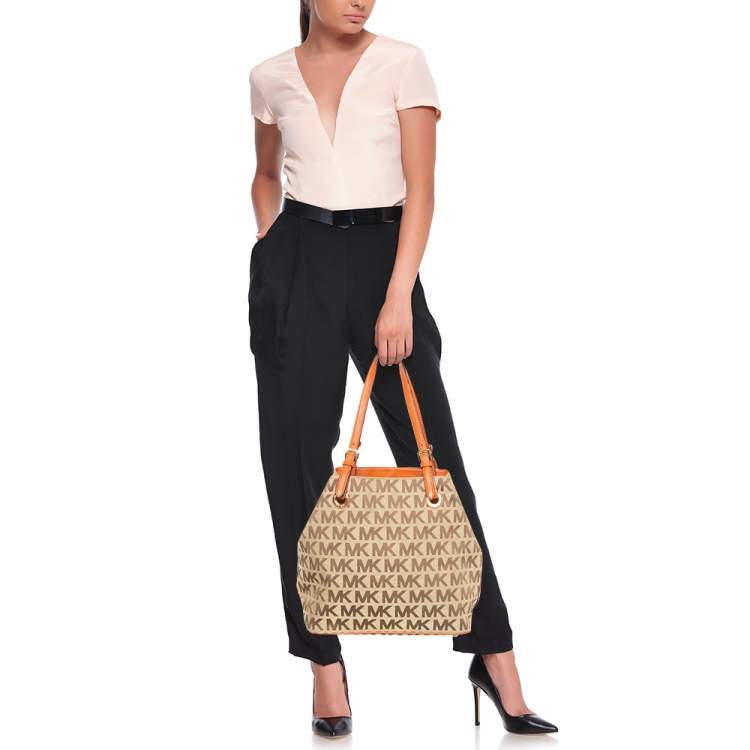 Pre Owned MICHAEL Michael Kors Beige/Orange Signature Canvas and Leather Tote