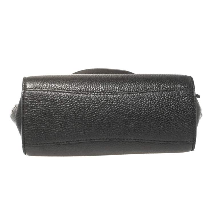 مملوكة مسبقًا MICHAEL Michael Kors Black Leather Hamilton Crossbody Bag