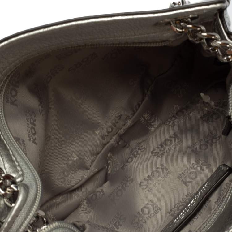 Pre Owned MICHAEL Michael Kors Silver Leather Chelsea Chain Shoulder Bag 