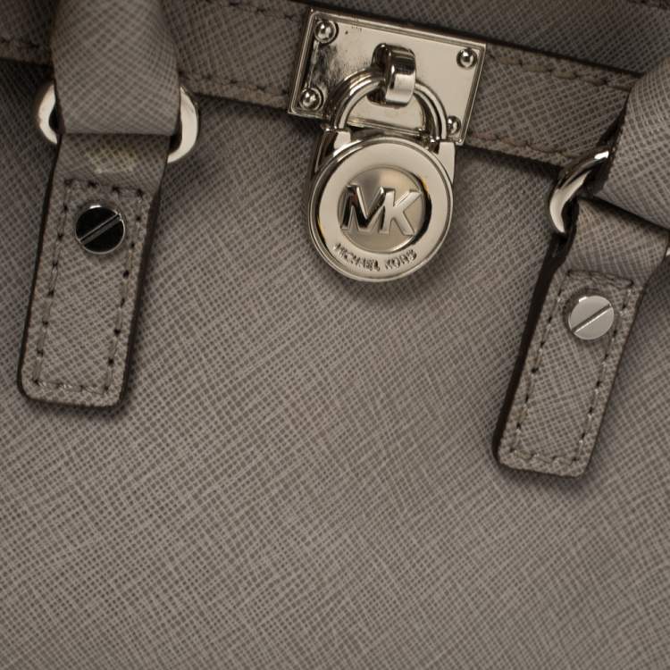 Pre Owned MICHAEL Michael Kors Grey Leather Mini Hamilton Crossbody Bag