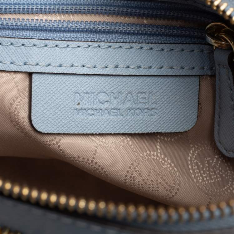 Pre Owned MICHAEL Michael Kors Powder Blue Saffiano Leather Medium Cindy Dome Crossbody Bag