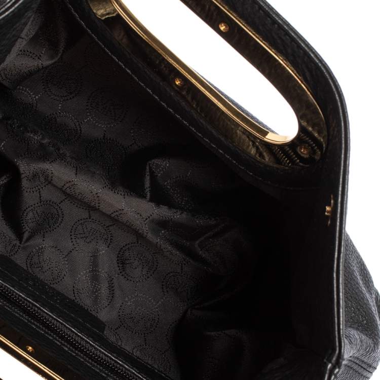 Pre Owned MICHAEL Michael Kors Black Pebbled Leather Berkley Clutch