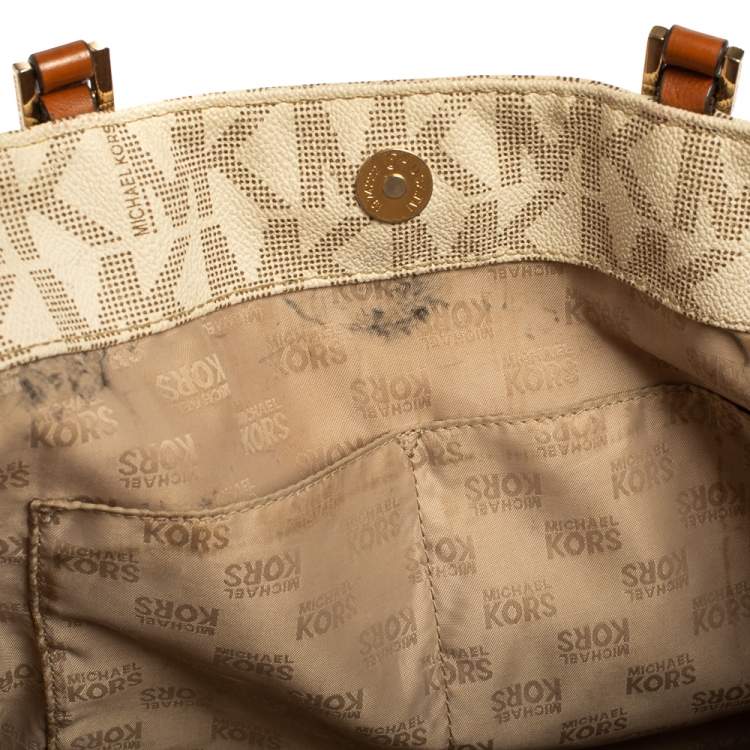 Pre Owned MICHAEL Michael Kors Cream Monogram Coated Canvas Double Handle Tote