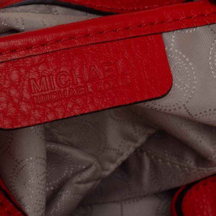 مملوكة مسبقًا MICHAEL Michael Kors Orange Leather Camden Drawstring Shoulder Bag