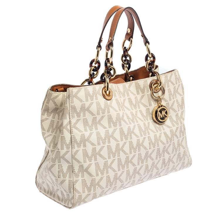 Pre Owned MICHAEL Michael Kors White Signature Coated Canvas Medium Cynthia Tote