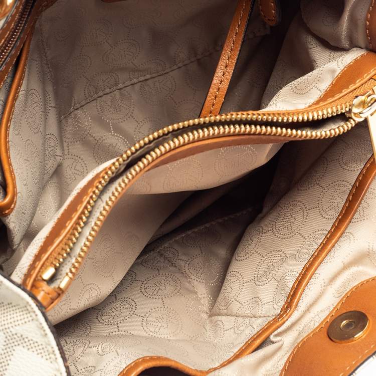 Pre Owned MICHAEL Michael Kors White Signature Coated Canvas Medium Cynthia Tote