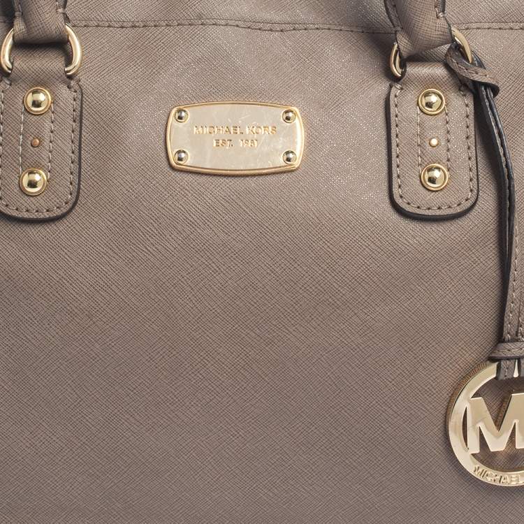 مملوكة مسبقًا MICHAEL Michael Kors Dark Beige Leather Dome Satchel