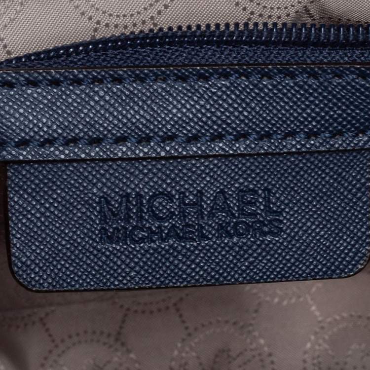 Pre Owned MICHAEL Michael Kors Navy Blue Leather Small Selma Crossbody Bag