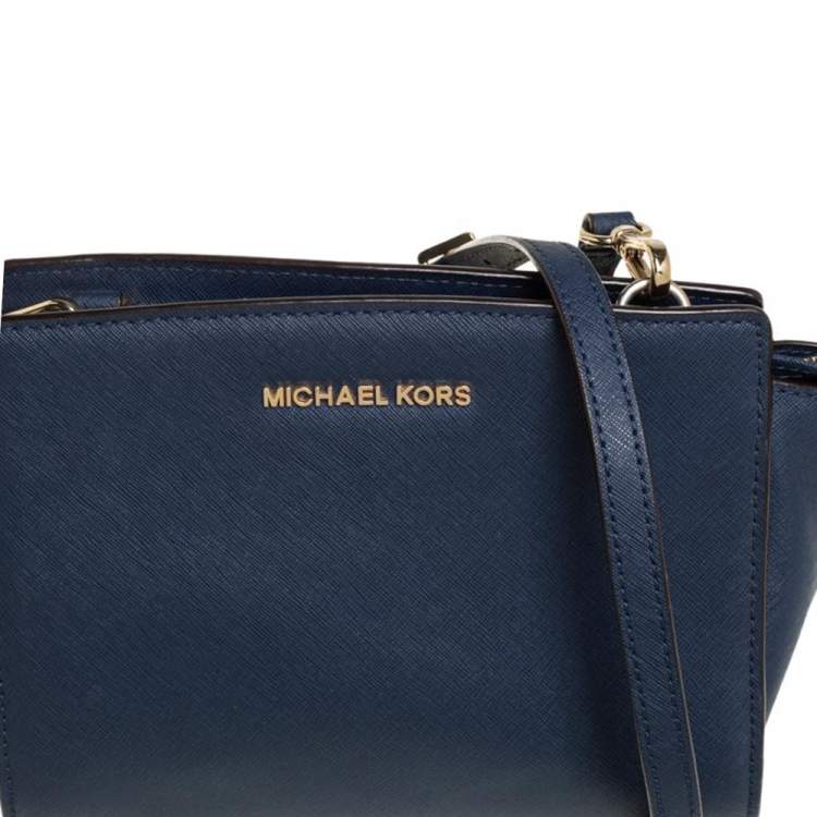 Pre Owned MICHAEL Michael Kors Navy Blue Leather Small Selma Crossbody Bag