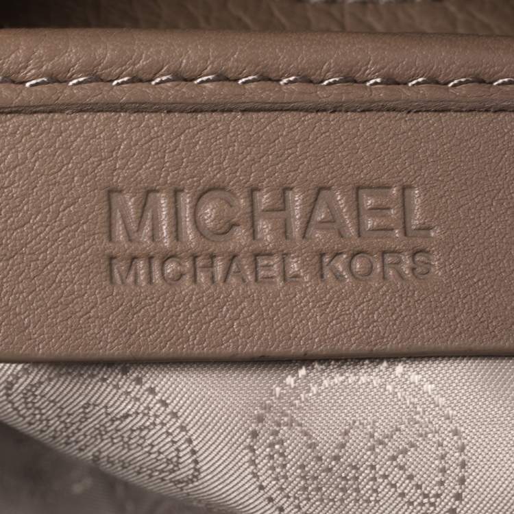 Pre Owned Michael Michael Kors Dark Beige Leather Jet Set Chain Hobo