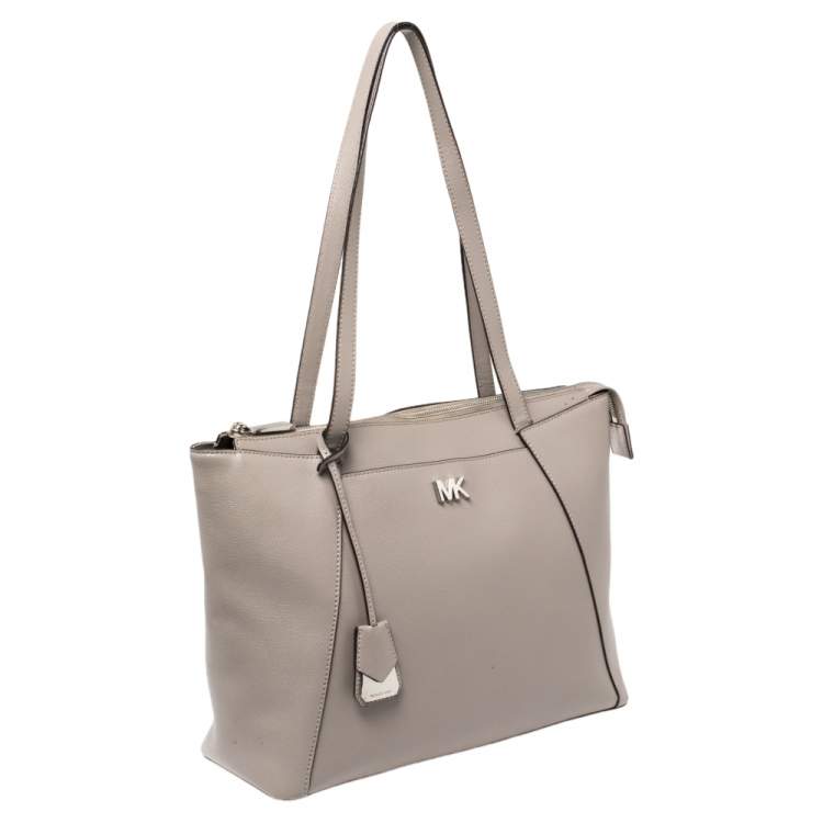 Pre Owned MICHAEL Michael Kors Grey Leather Medium Maddie Tote