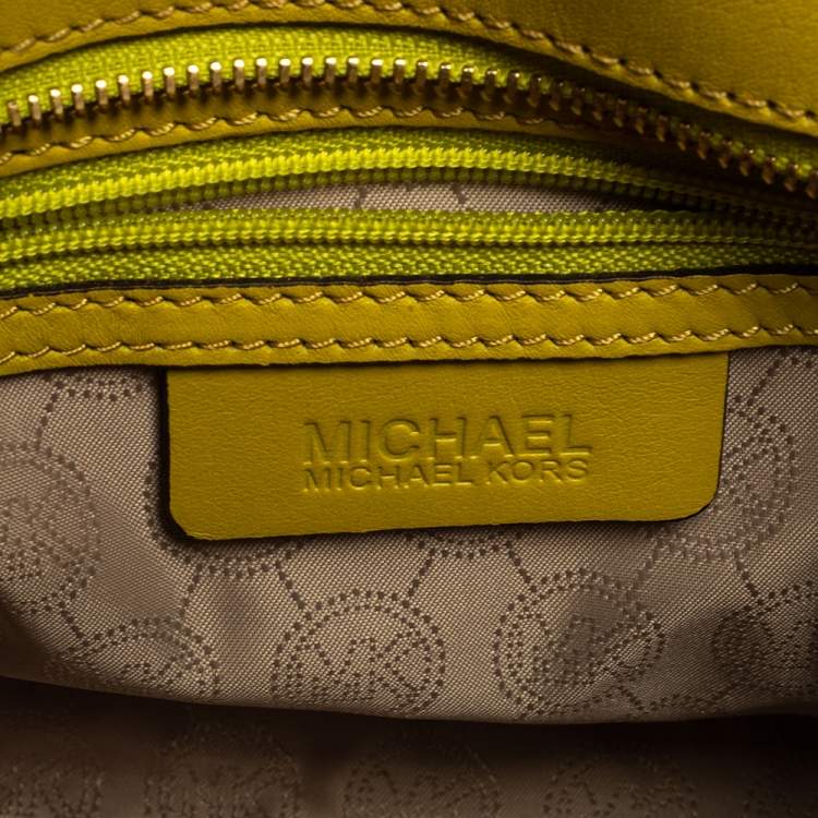 Pre Owned MICHAEL Michael Kors Citrine Leather Hamilton Crossbody Bag