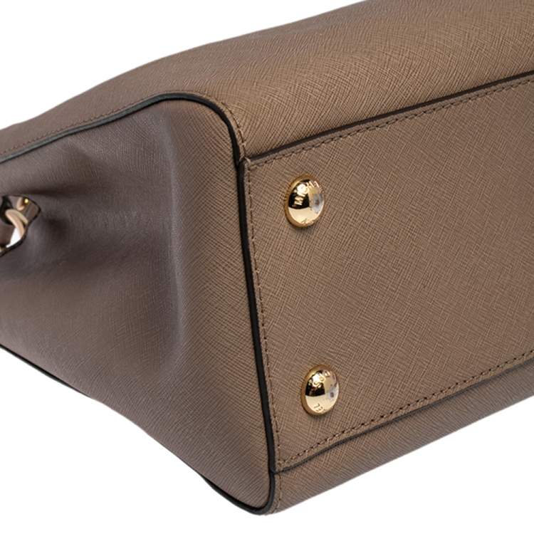 Pre Owned MICHAEL Michael Kors Beige Saffiano Leather Medium Cynthia Tote