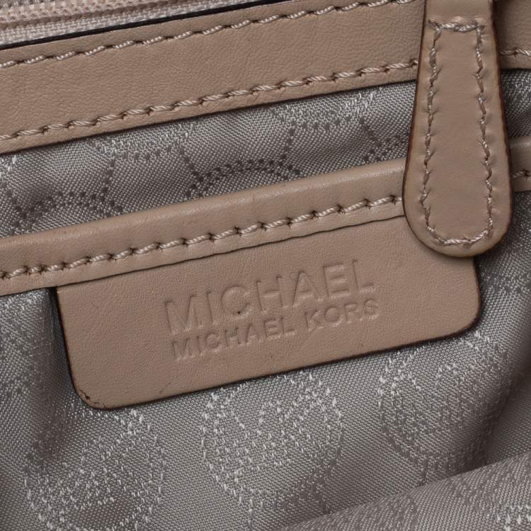 Pre Owned MICHAEL Michael Kors Beige Coated Canvas Jet Set Tote