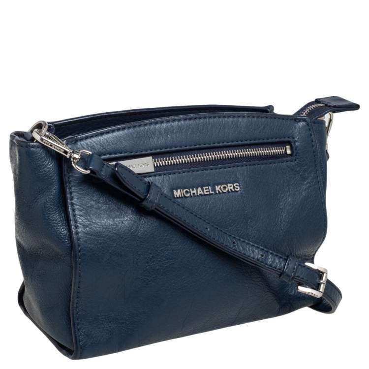 Pre Owned MICHAEL Michael Kors Navy Blue Leather Top Zip Crossbody Bag