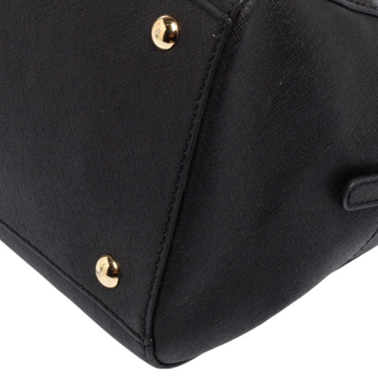مملوكة مسبقًا MICHAEL Michael Kors Black Leather Dome Satchel