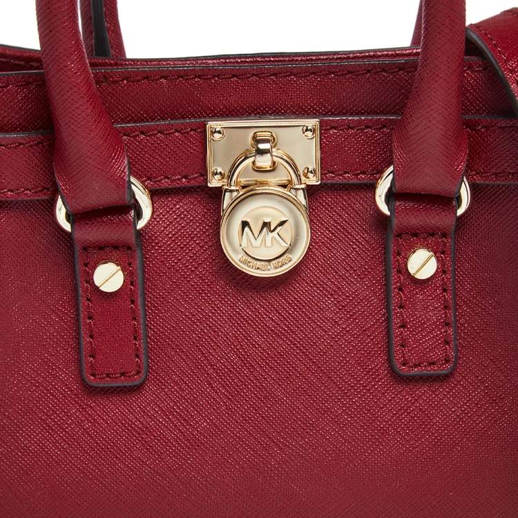 مملوكة مسبقًا MICHAEL Michael Kors Dark Red Leather Mini Hamilton Crossbody Bag
