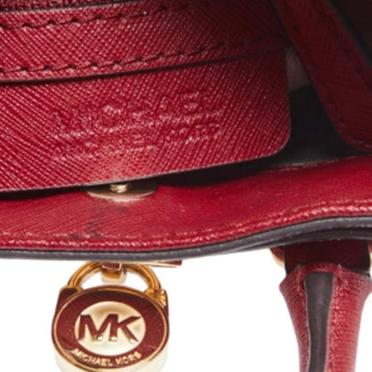 مملوكة مسبقًا MICHAEL Michael Kors Dark Red Leather Mini Hamilton Crossbody Bag