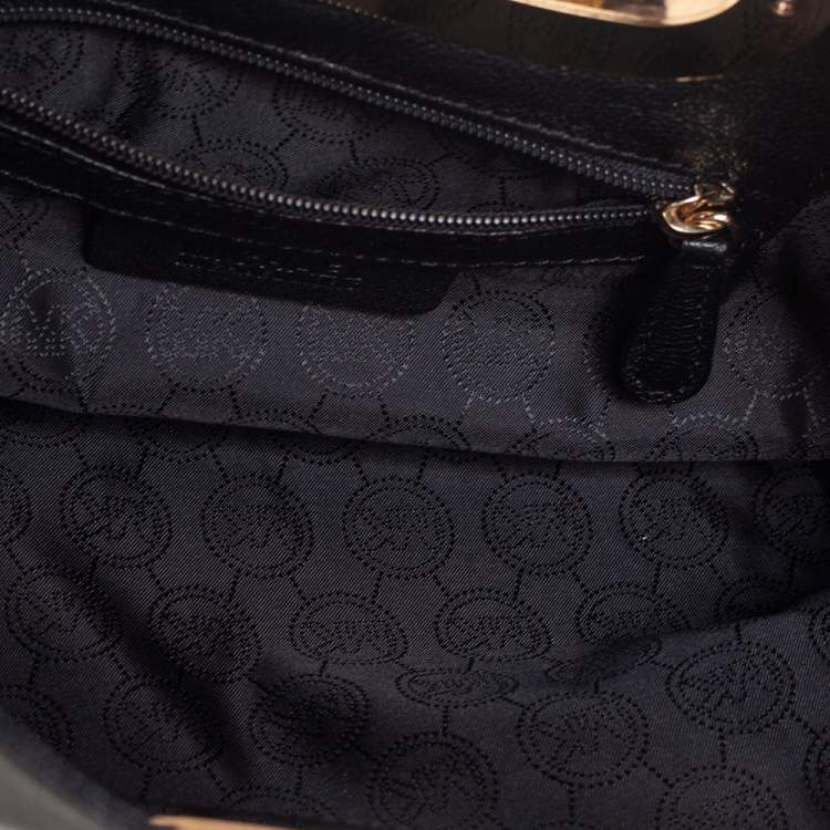 Pre Owned MICHAEL Michael Kors Black Grained Leather Berkley Clutch