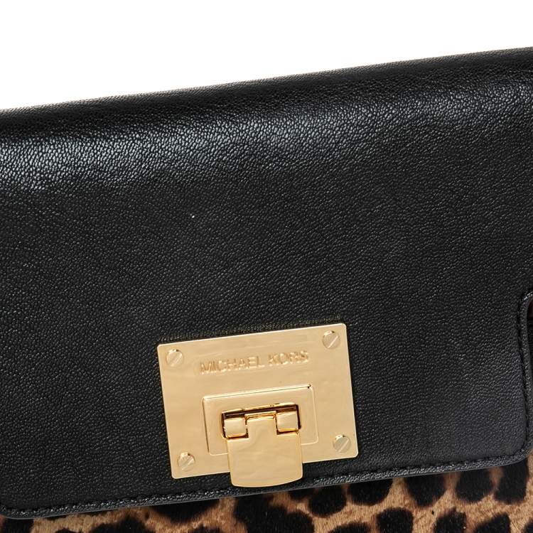 Pre Owned MICHAEL Michael Kors Brown/Black Leopard Print Calf Hair and Leather Chain Clutch