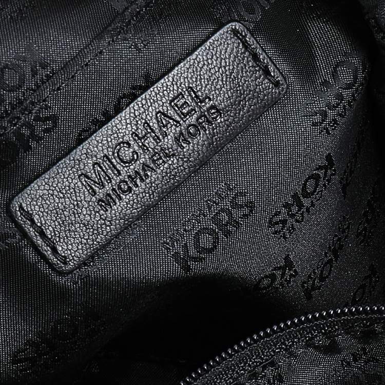 مملوكة مسبقًا MICHAEL Michael Kors Black Leather Ludlow Drawstring Shoulder Bag