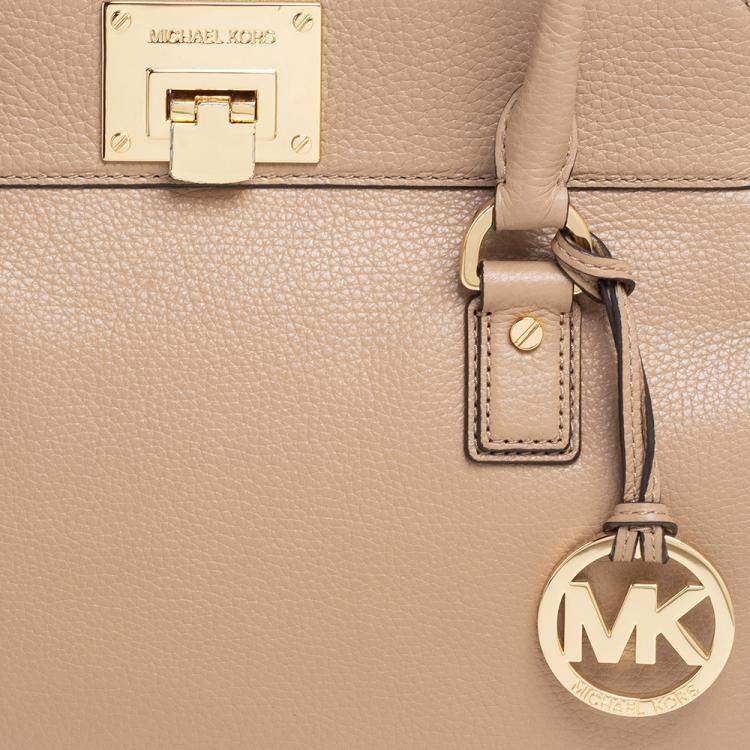 مملوكة مسبقًا MICHAEL Michael Kors Beige Leather Astrid Satchel