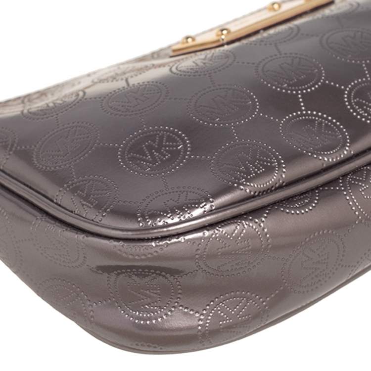 Pre Owned MICHAEL Michael Kors Silver Signature Patent Leather Baguette