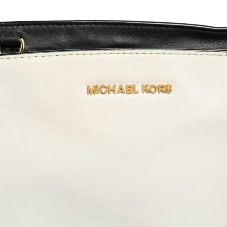 Pre Owned MICHAEL Michael Kors White/Black Leather Small Selma Shoulder Bag