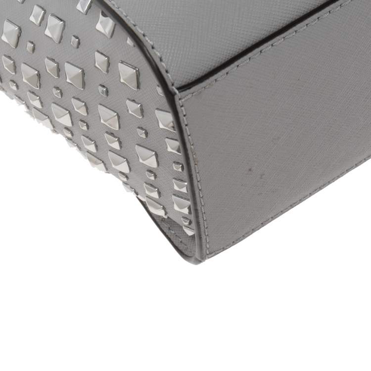 مملوكة مسبقًا MICHAEL Michael Kors Grey Leather Studded Small Selma Crossbody Bag