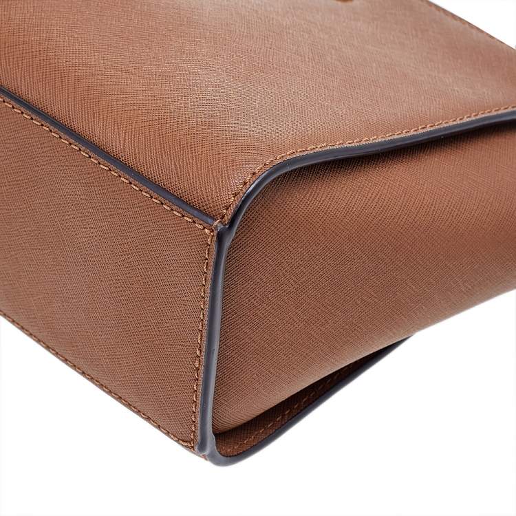 مملوكة مسبقًا MICHAEL Michael Kors Brown Saffiano Leather Small Selma Crossbody Bag