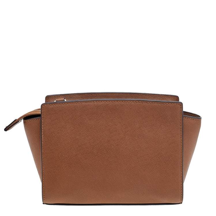 مملوكة مسبقًا MICHAEL Michael Kors Brown Saffiano Leather Small Selma Crossbody Bag