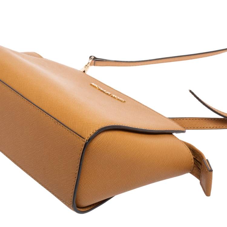 مملوكة مسبقًا MICHAEL Michael Kors Tan Saffiano Leather Medium Selma Crossbody Bag
