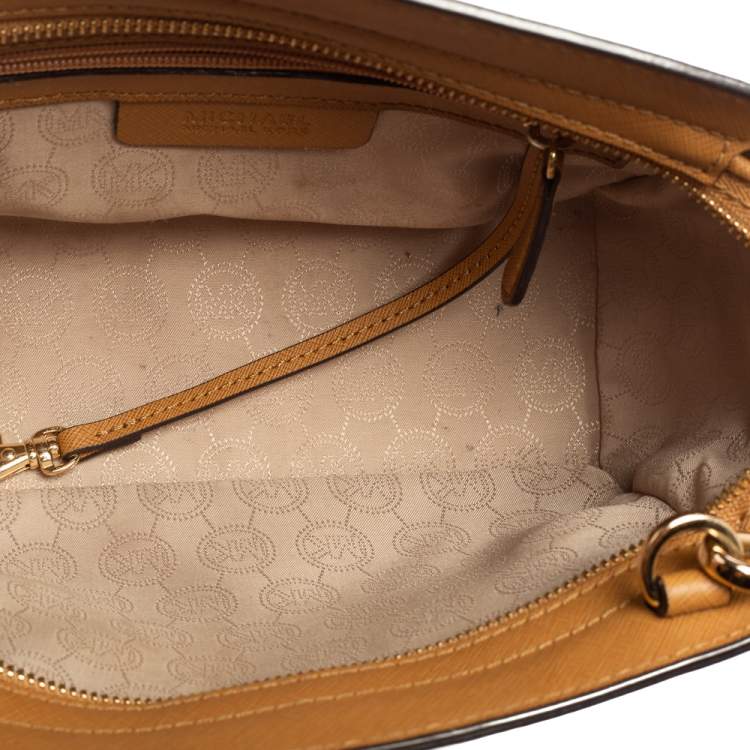 مملوكة مسبقًا MICHAEL Michael Kors Tan Saffiano Leather Medium Selma Crossbody Bag