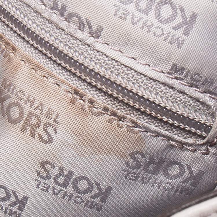 Pre Owned MICHAEL Michael Kors Grey Leather Small Margo Crossbody Bag