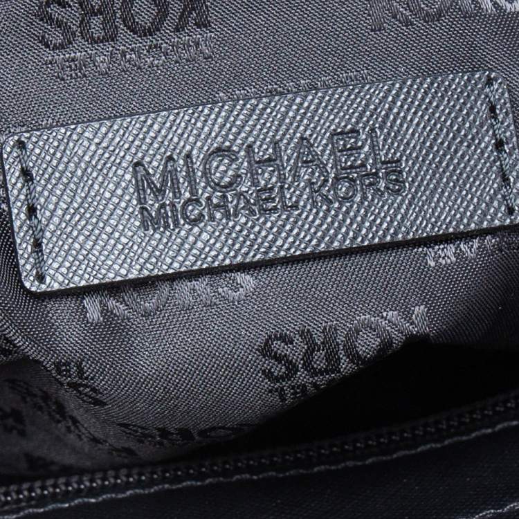 Pre Owned MICHALE Michael Kors Black Signature Coated Canvas Jet Set Travel Chain Tote