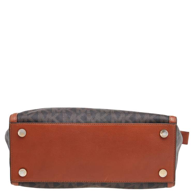 مملوكة مسبقًا MICHAEL Michael Kors Brown Signature Coated Canvas And Leather Large Selma Tote