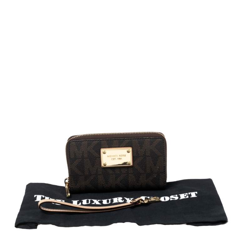 Pre Owned MICHAEL Michael Kors Signature Coated Canvas Logo Zip Around Wristlet Wallet