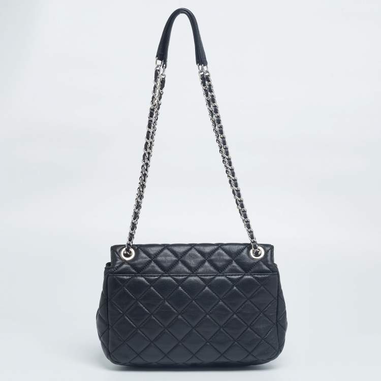 مملوكة مسبقًا MICHAEL Michael Kors Black Quilted Leather Flap Shoulder Bag
